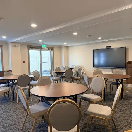 Velora Hinton, an Ascend Collection Hotel