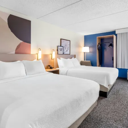 Spark by Hilton Green Bay