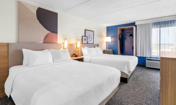 Spark by Hilton Green Bay