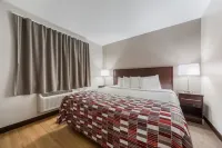 Red Roof Inn & Suites Omaha - Council Bluffs - piscina