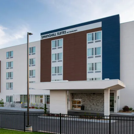 SpringHill Suites Kansas City Northeast