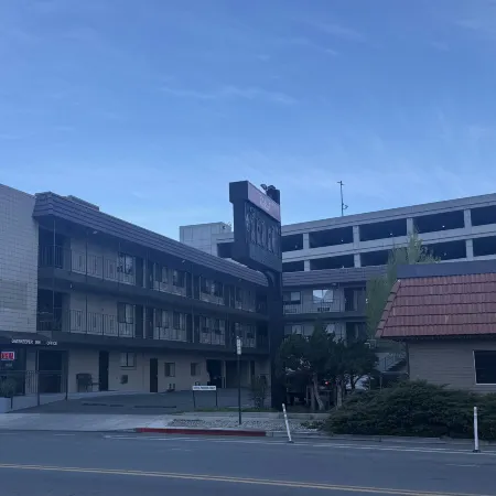 Red Roof Inn Reno - Downtown