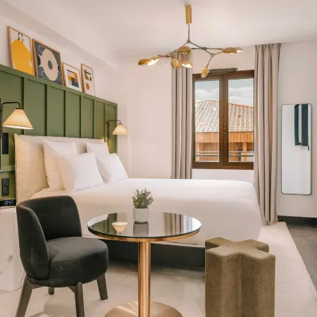 Marty Hotel Bordeaux - Tapestry Collection by Hilton