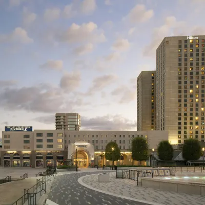Hilton New Orleans Riverside Hotels near Morial Convention Center
