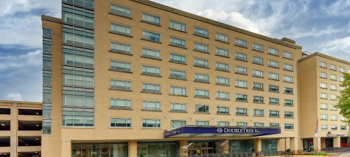 DoubleTree by Hilton St. Louis Forest Park Hotels in St. Louis