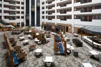 Embassy Suites by Hilton Lincoln - Parking