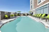 SpringHill Suites Dallas Mansfield - Uima-altaat