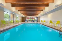 Home2 Suites by Hilton New Brunswick - Pool