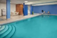Hilton Chicago/Northbrook - piscina