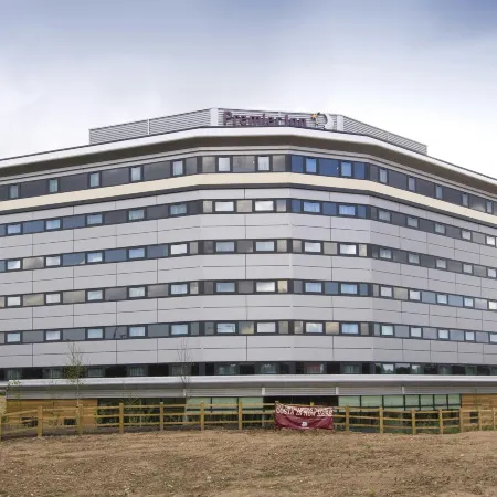 Premier Inn Manchester Airport (M56/J6) Runger Lane North