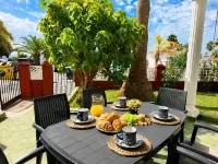 Villa Juanita Con Vistas Al Mar, Nerja - Bungalows