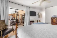 Sunny Oasis/ Pool/ Top Location /Big Patio/10 ppl - 4 ดาว