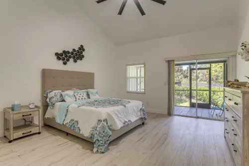 4 Mi to Sea Turtle Beach! Family Retreat w/ Yard - Apartments
