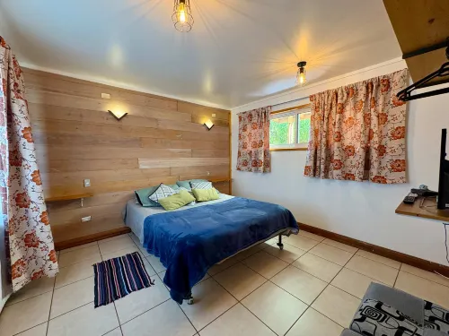 Wheelchair-Friendly Cabin - BBQ, Parking & Wifi - 2-Star