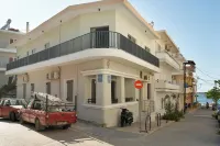 Coralie 3 Bedroom Apartment Near Beach -  Appartamenti vacanze