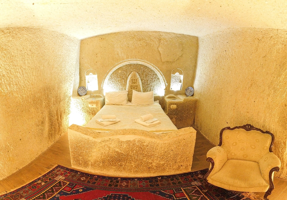 Angel Cave Suite