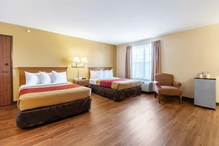 Econo Lodge Hadley Near University