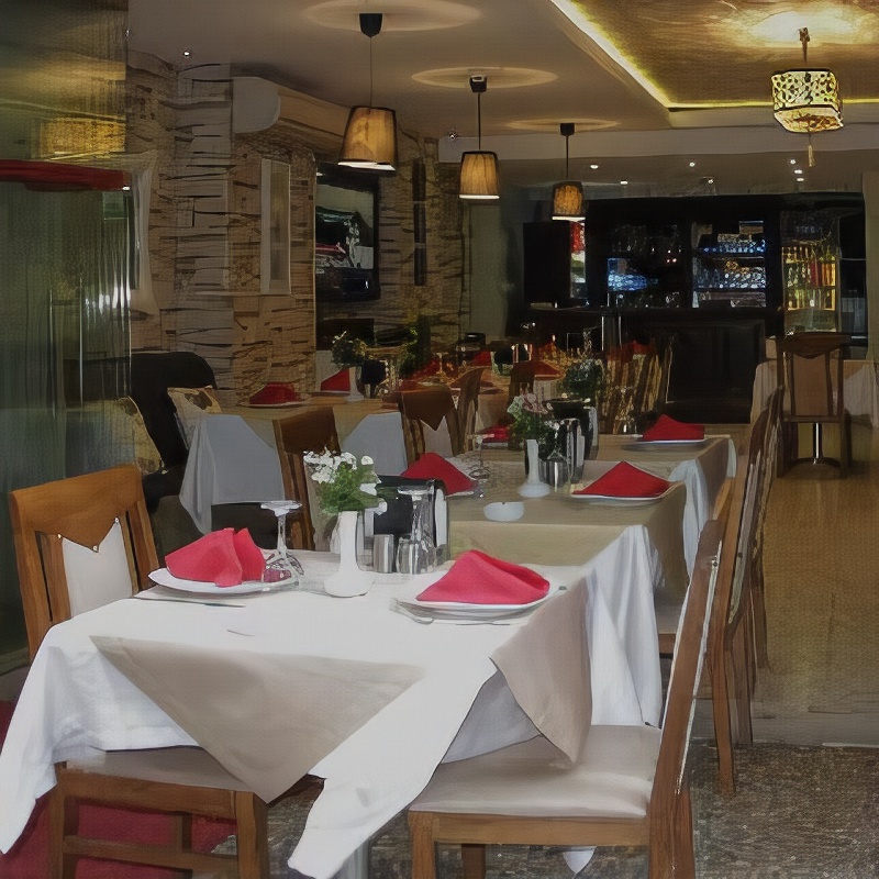 Raymond Hotel