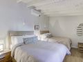 brand-new-boutique-stay-stateline-heavenly-beach-south-lake-chalet
