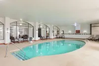 Embassy Suites by Hilton Tulsa I-44 - Pools