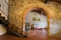 Apartment Immersed in the Green of the Maremma Các khách sạn ở Massa Marittima