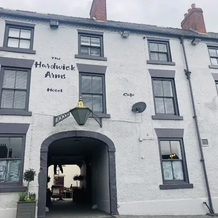 Hardwick Arms Hotel