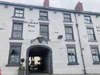 Hardwick Arms Hotel