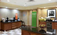 布朗斯維爾歡朋套房飯店 - 早餐