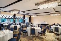 Sheraton Montreal Airport Hotel Отели в г. Дорваль