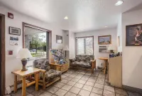 Days Inn by Wyndham Mackinaw City/Bridgeview Area