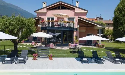 Villa Costantina with Heated Pool