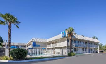 Motel 6 Woodland, CA - Sacramento Airport