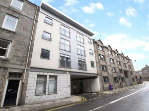 Aarons Stunning 2-Bed in Aberdeen City Centre