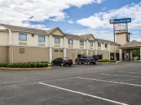 Norwood Inn & Suites Columbus