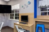 Microtel Inn & Suites by Wyndham Matthews/Charlotte Hotels in Matthews