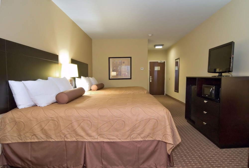 Best Western Bastrop Pines Inn