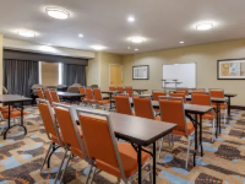 Comfort Suites Hotels in Georgetown