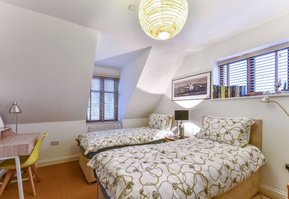 The Enclave - Housity