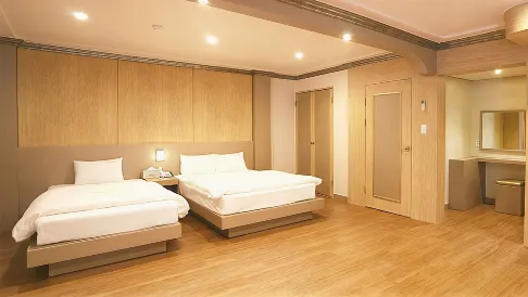 Raum Hotel