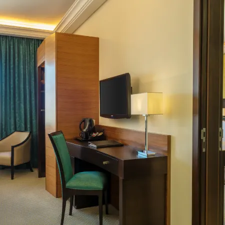 Corp Amman Hotel
