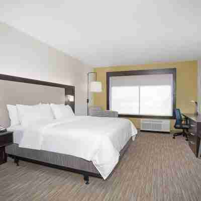Holiday Inn Express & Suites Ely Rooms