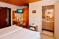 Logis Hostellerie Motel Au Bois le Sire Hotels in Orbey