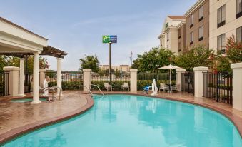 Holiday Inn Express & Suites Mcalester