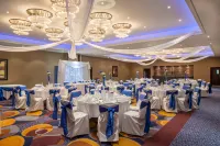 Crowne Plaza London - Gatwick Airport Hotels in Colgate
