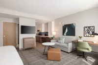 Staybridge Suites Rochester – Mayo Clinic Area Hôtels à proximité de : Cascade Meadow Wetlands & Environmental Science Center