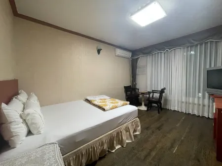 Buan Wangpo Resort Отели рядом с достопримечательностью «Gwan-Eumbong»