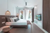 Cove Paros Eclectia附近的飯店