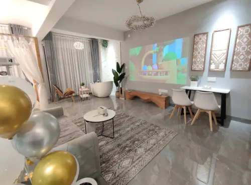 Yunzhiwu Apartment (Guilin Medical College Guilin Normal University Lingui Campus Branch) - Condos