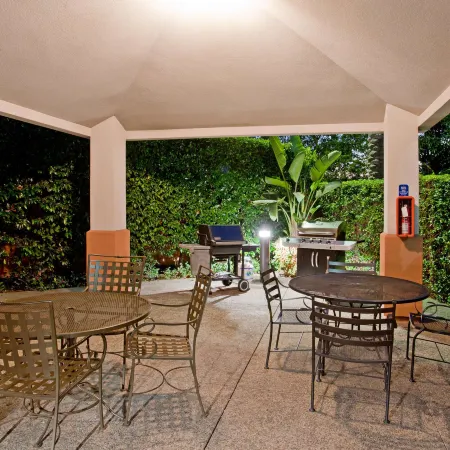Sonesta Simply Suites Orange County Airport