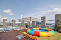 Hilton Garden Inn Seoul Gangnam - Pools